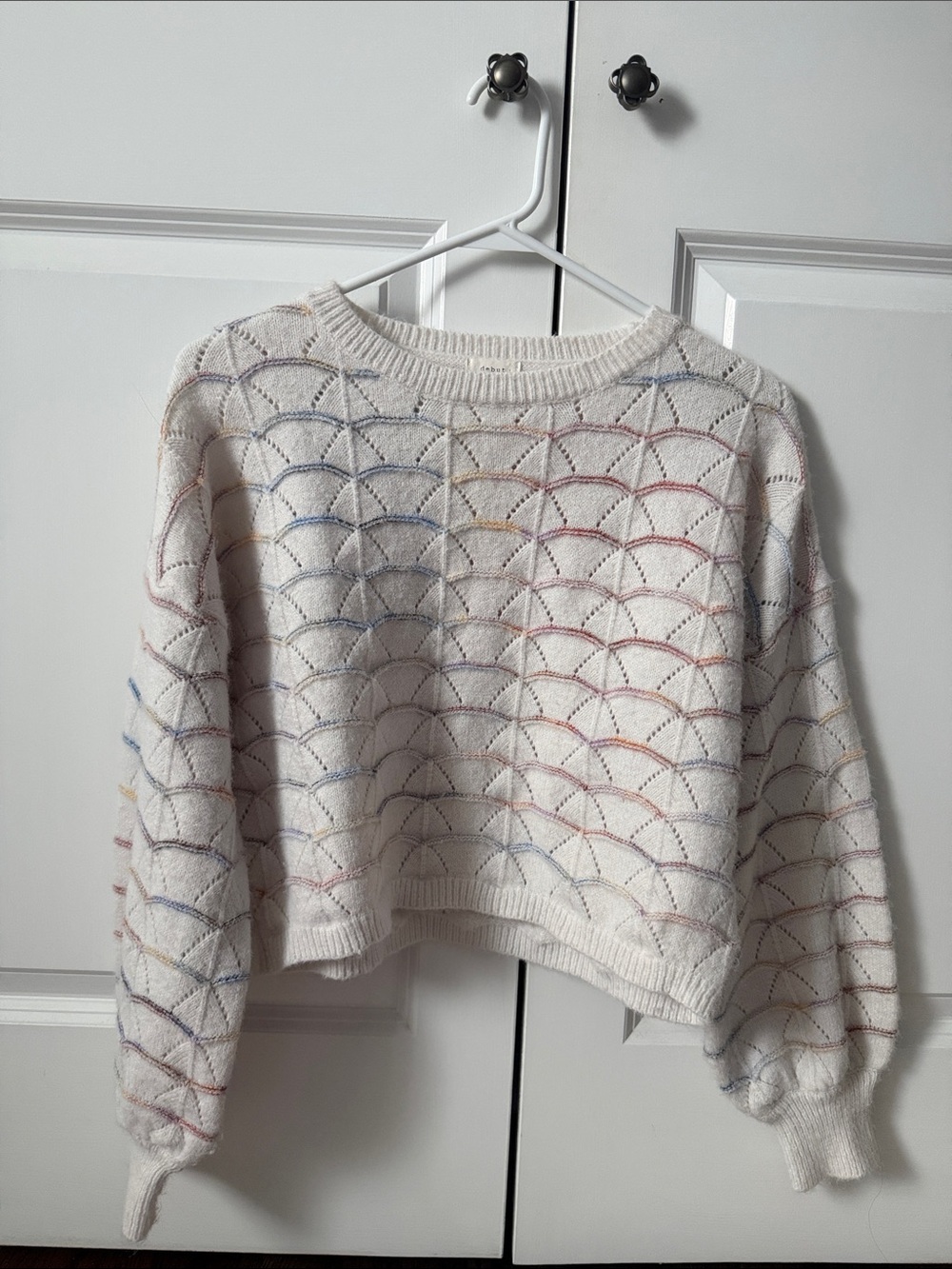 debut Ivory Crewneck Sweater with Multicolor Scallop Stitch